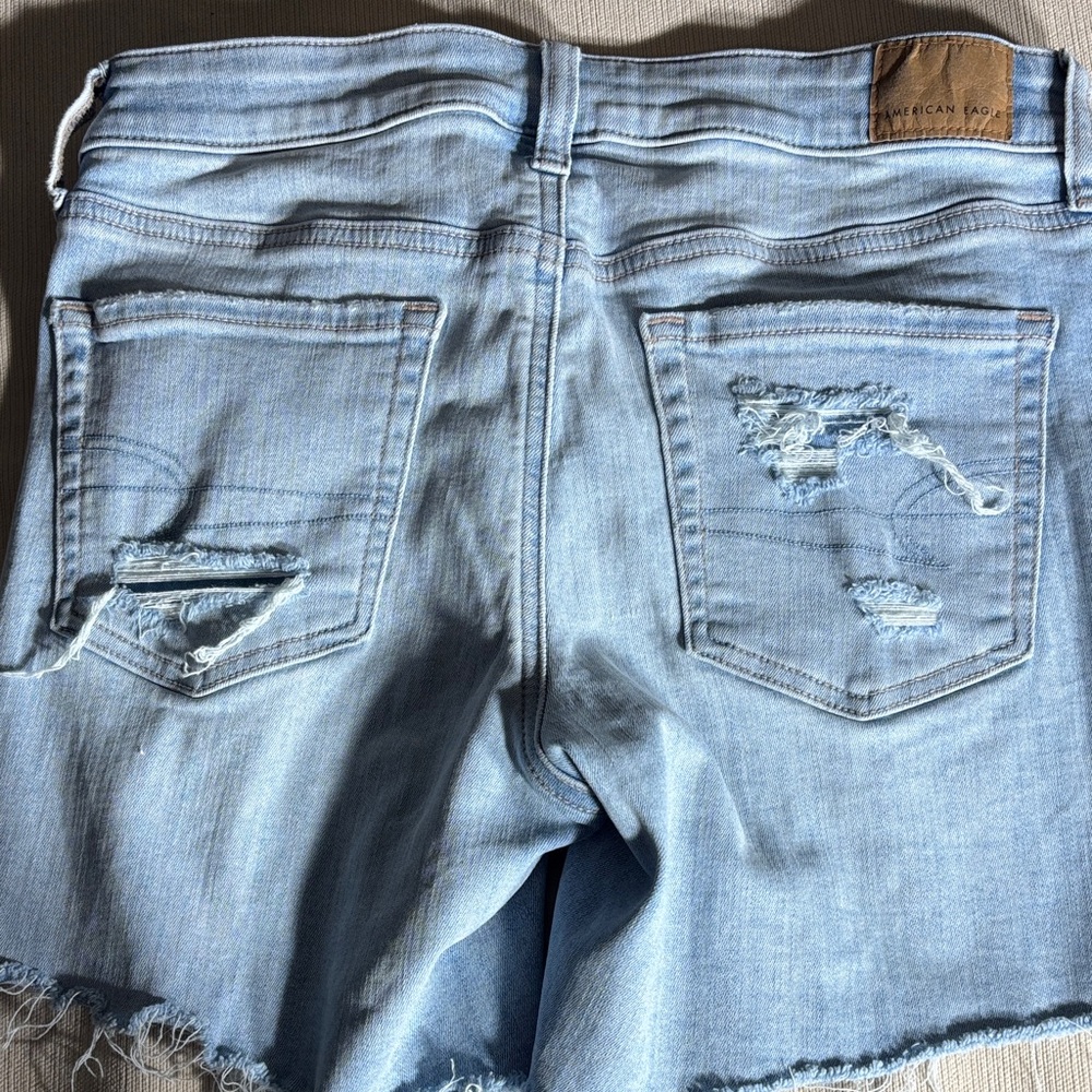 American Eagle Distressed Light Blue Jeans shorts - Picture 10 of 11